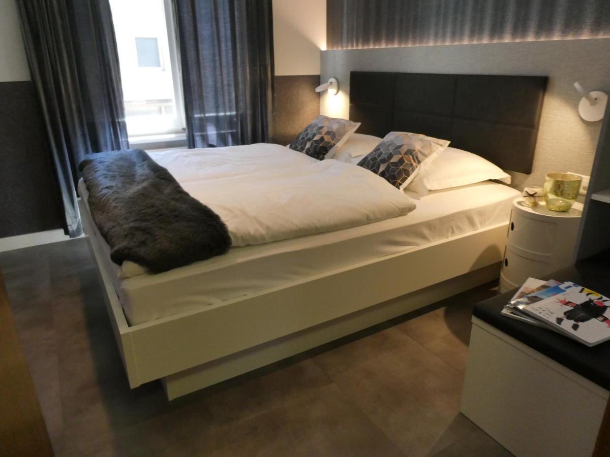 Central & Elegant Apartments,Partially With Fireplace, By Zermatt Rental Buitenkant foto