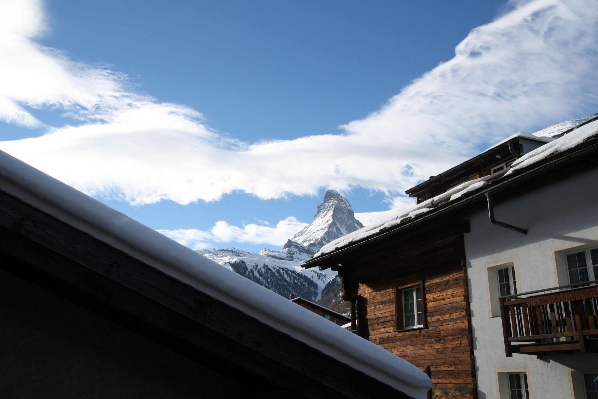 Central & Elegant Apartments,Partially With Fireplace, By Zermatt Rental Buitenkant foto